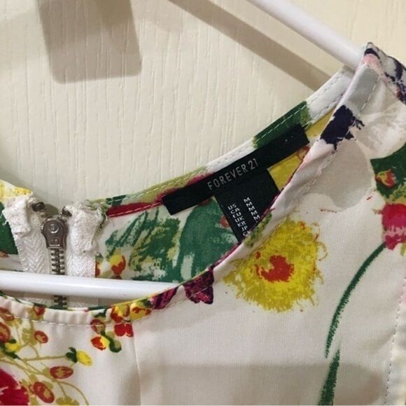 Forever 21 blouse - Picture 2 of 3